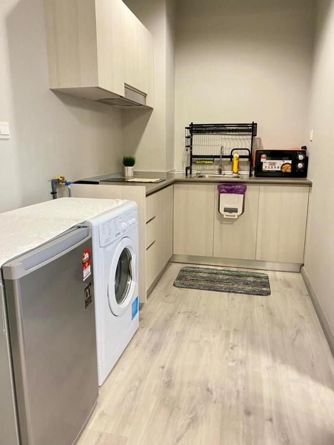 Apartment Jesselton Quay Homestay